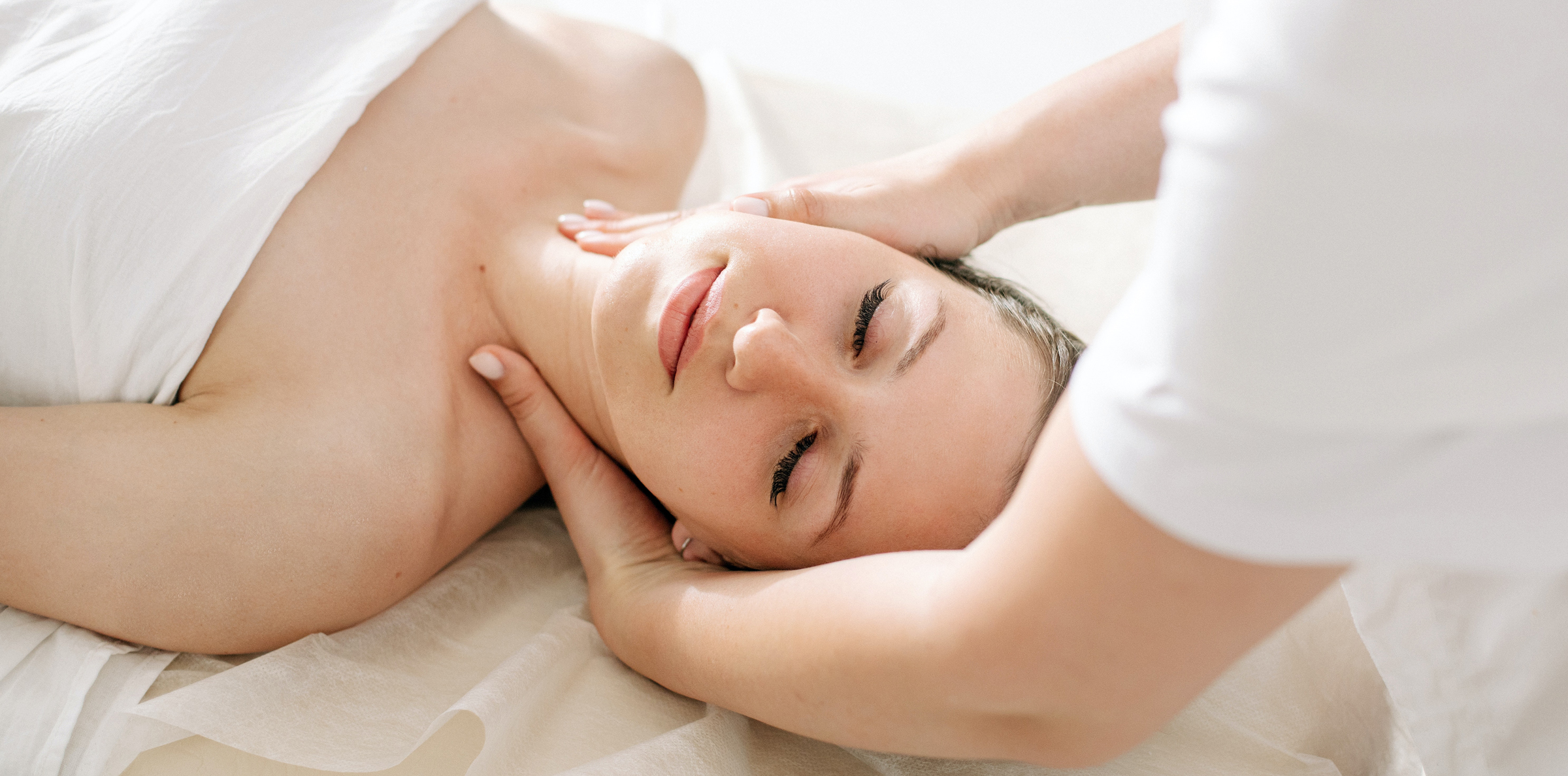 prenatal-massage woman receiving pre-natal massage